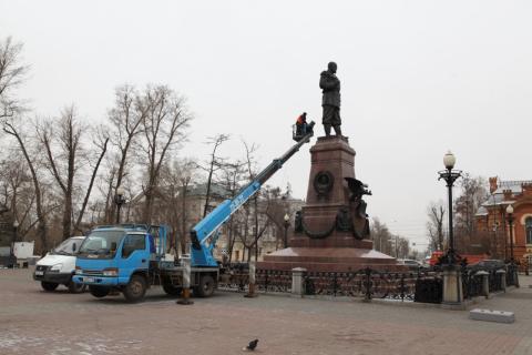pomyvka_pamyatnika_aleksandru.jpeg