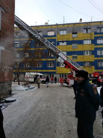 pozhar_mnogoetazhka_3.jpg