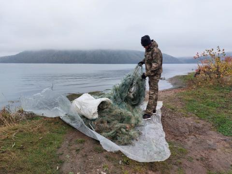 Около 50 квадратных километров Братского водохранилища очистят от брошенных рыболовных сетей