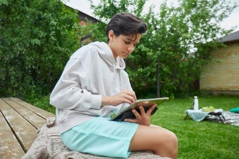 Дети переключились с TikTok на мессенджеры