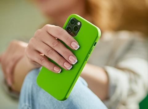 Россияне стали больше тратить на восстановленные смартфоны
